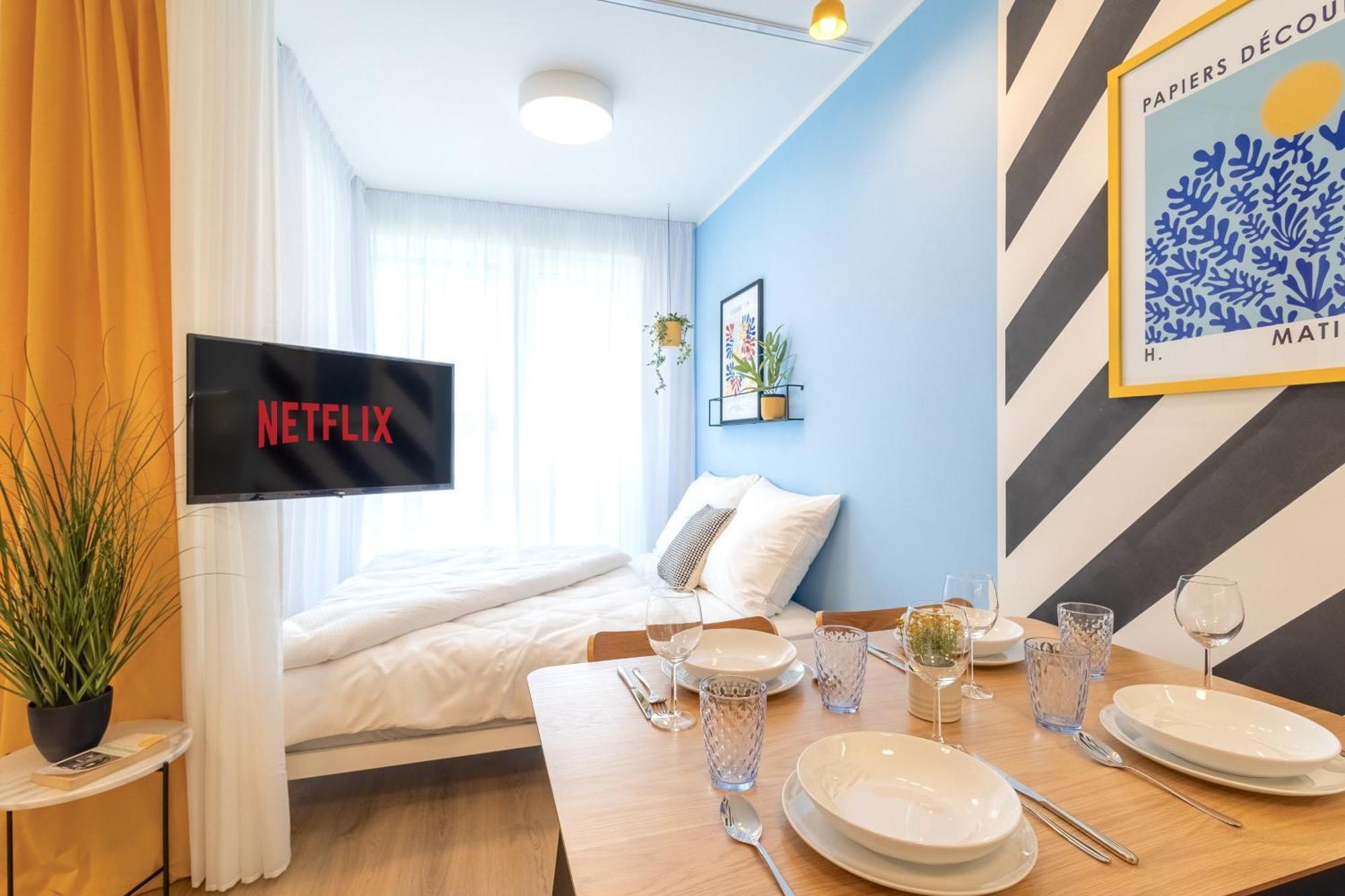 Yellow Apartment - Balcony, Free Parking, By Gravity Prague Luaran gambar