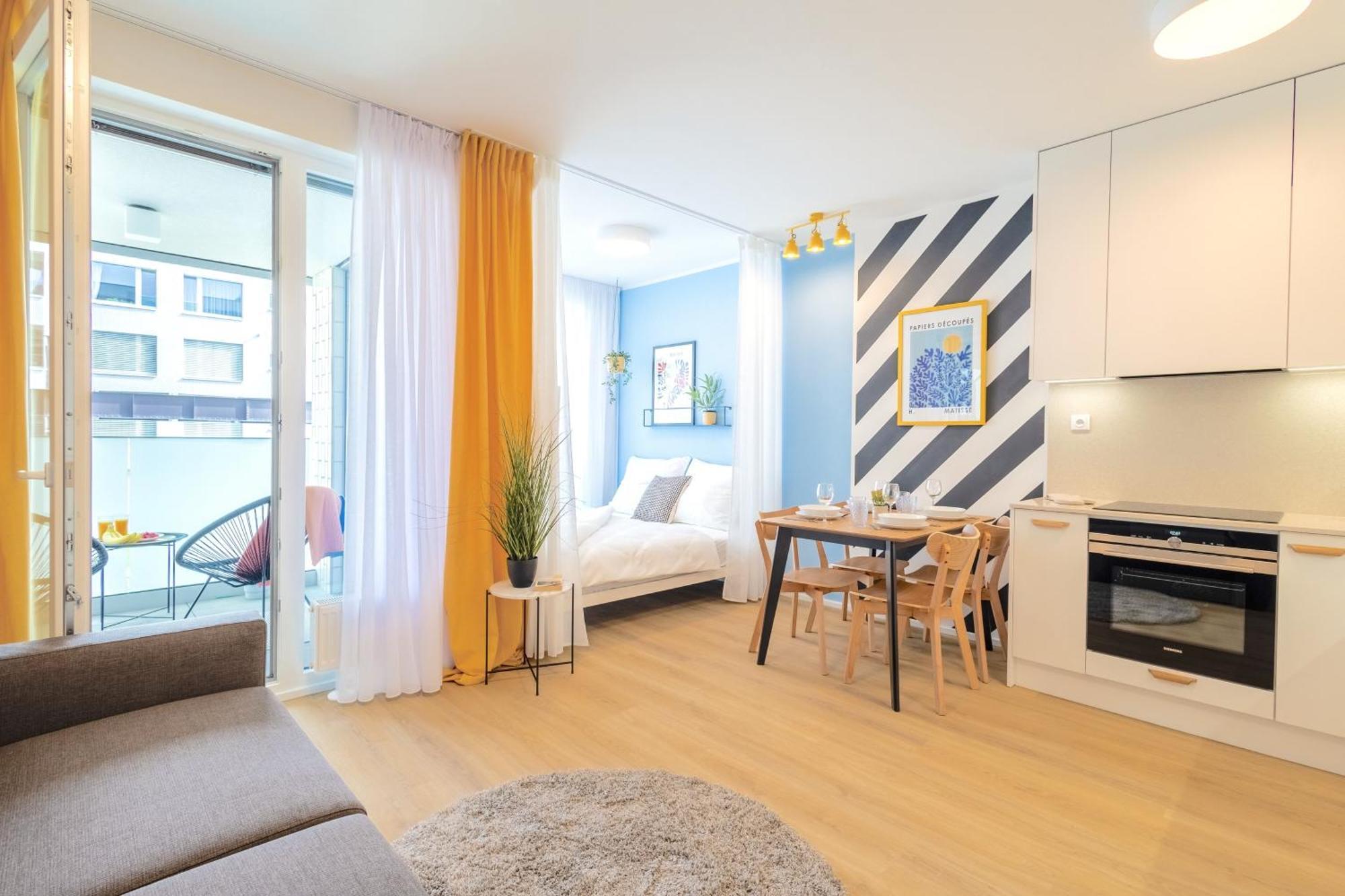 Yellow Apartment - Balcony, Free Parking, By Gravity Prague Luaran gambar