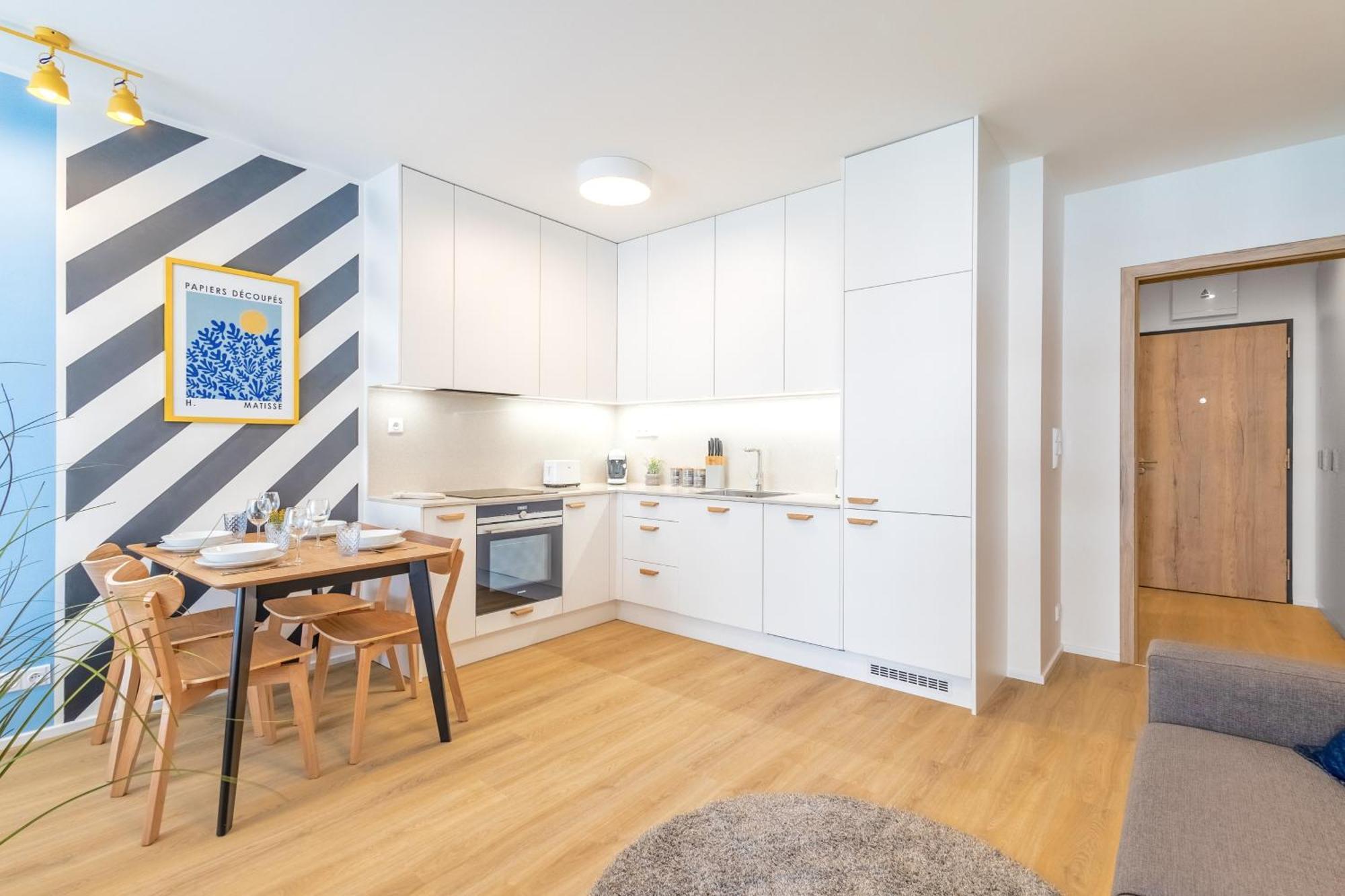 Yellow Apartment - Balcony, Free Parking, By Gravity Prague Luaran gambar
