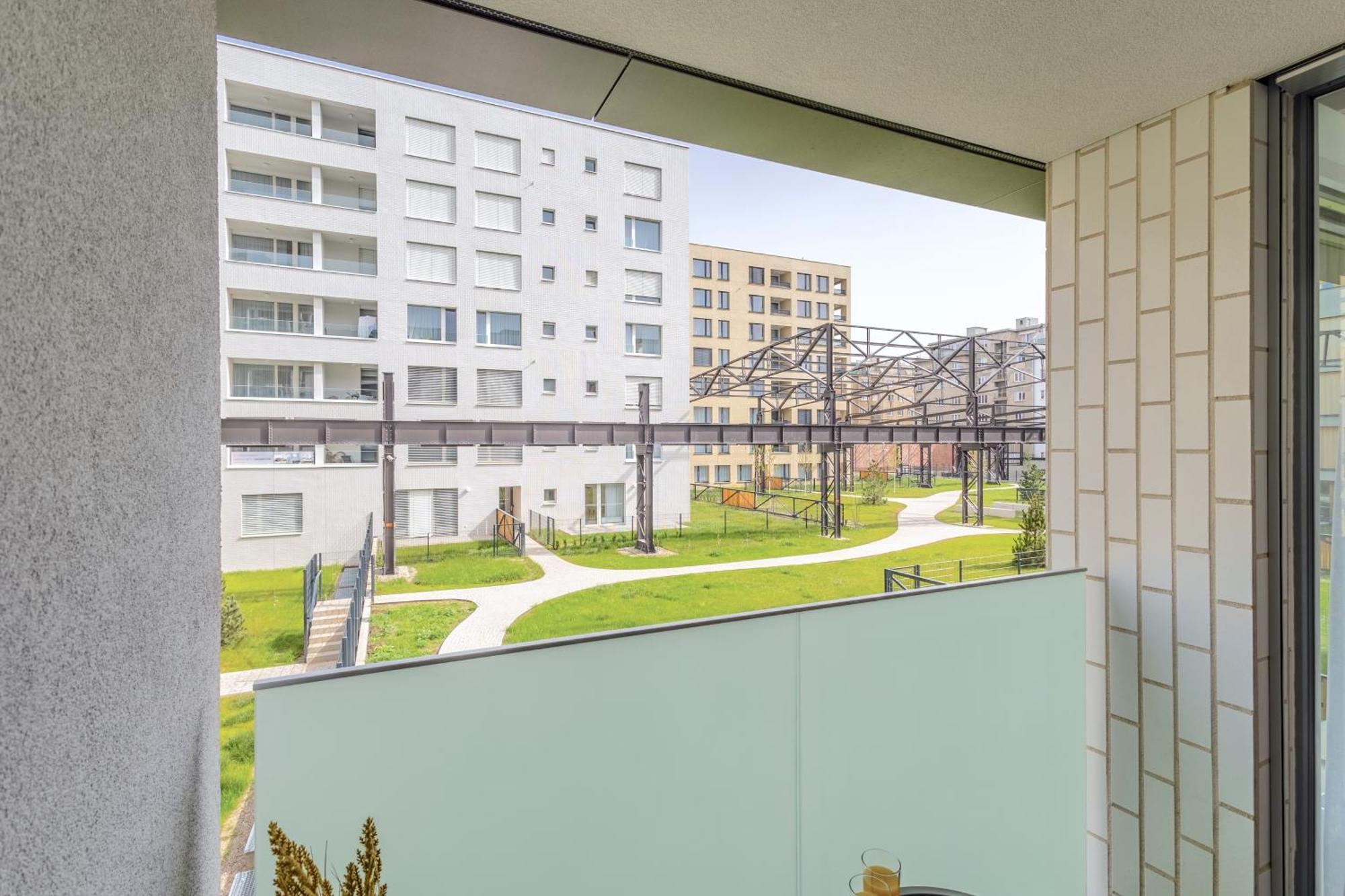 Yellow Apartment - Balcony, Free Parking, By Gravity Prague Luaran gambar